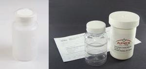 Рис. 15: Непрозрачные (HDPE) и прозрачные (PETE) пробоотборные бутылки объемом 120 мл (материал предоставлен